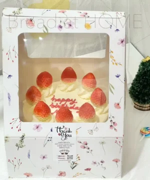 เค้กสตรอเบอรี่ช็อตเค้กเกาหลี 1 ปอนด์ พร้อมกล่อง