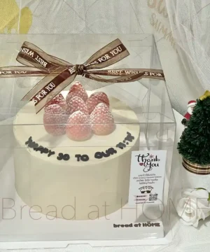 สตรอเบอรี่ช็อตเค้ก 1 ปอนด์ พร้อมกล่องใส