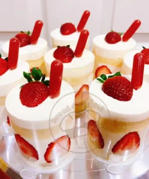 สตอเบอรี่ช็อตเค้กสไตล์ญี่ปุ่น