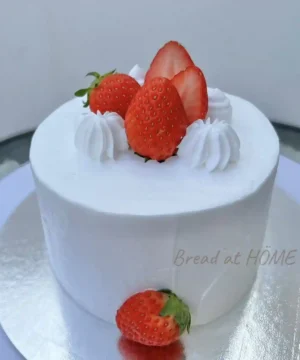 เค้กวันเกิดสตอเบอรี่ช็อตเค้กครึ่งปอนด์