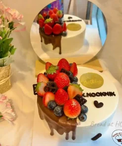 เค้กวันเกิดสตรอเบอรี่เกาหลี 1 ปอนด์