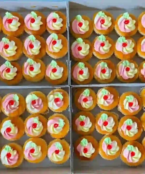 เค้กโบราณวันเกิดแยมส้ม