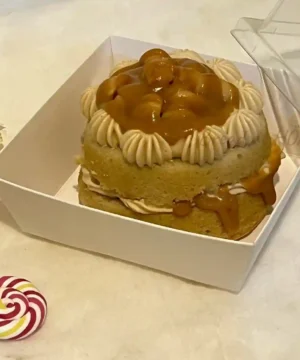 เค้กกาแฟมินิ คาราเมลแมคคาเดเมียคอฟฟี่เค้ก