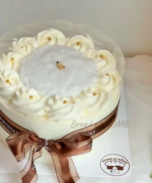 เค้กมะพร้าววันเกิด 1 ปอนด์