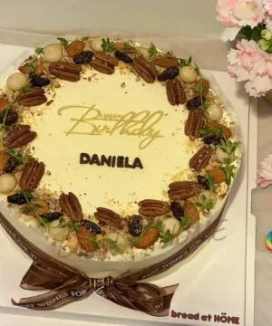 เค้กแครอทครีมชีสฟรอสติ้ง 3 ปอนด์