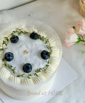 เค้กมะพร้าวอ่อนครีมสดอร่อยๆ 1/2 ปอนด์