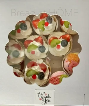 คัพเค้กผลไม้สด