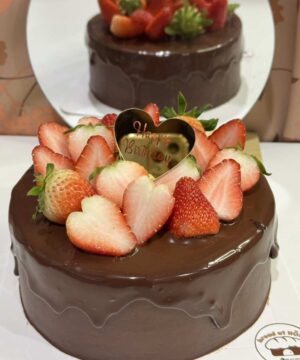 เค้กช็อกโกแลตกานาชผลไม้ 1 ปอนด์