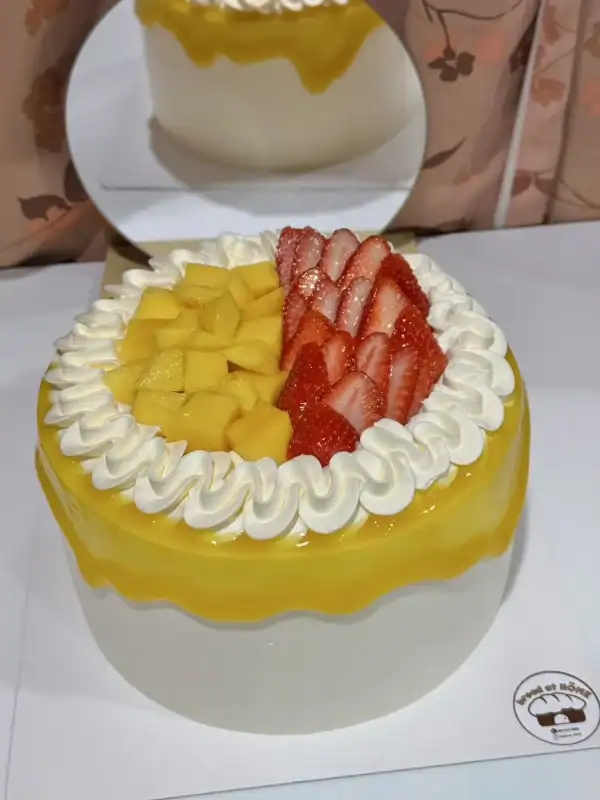 เค้กมะม่วงสตรอว์เบอร์รี 2 ปอนด์