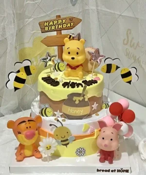 เค้กหมีพูห์ 2 ชั้น วันเกิดน่ารักๆ