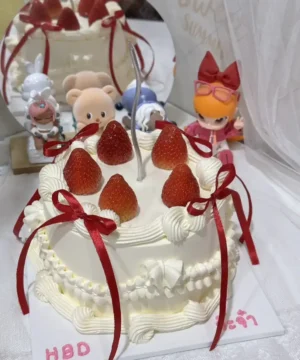 สตอเบอร์รี่ช็อตเค้ก 1 ปอนด์