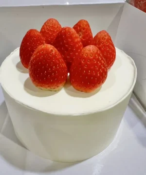 สตรอเบอร์รี่ช็อตเค้กครึ่งปอนด์