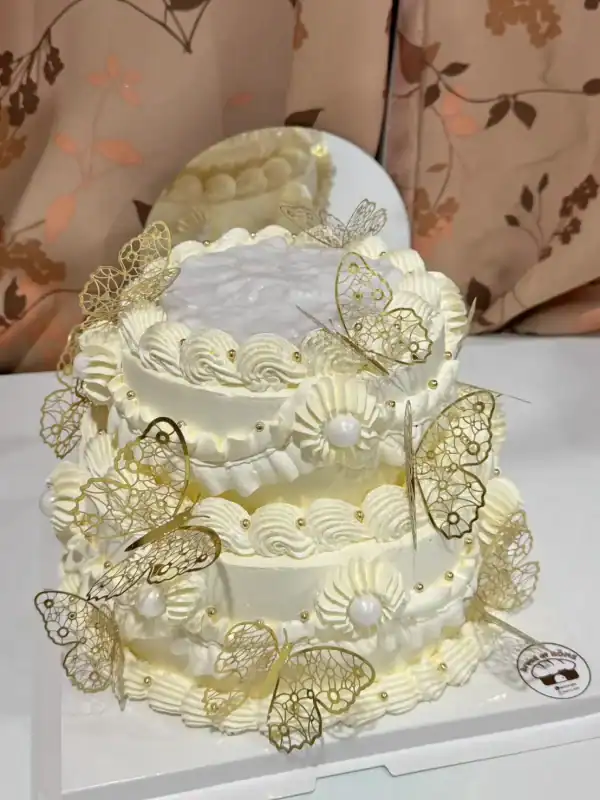 เค้กมะพร้าวอ่อนครีมสด 2 ชั้น