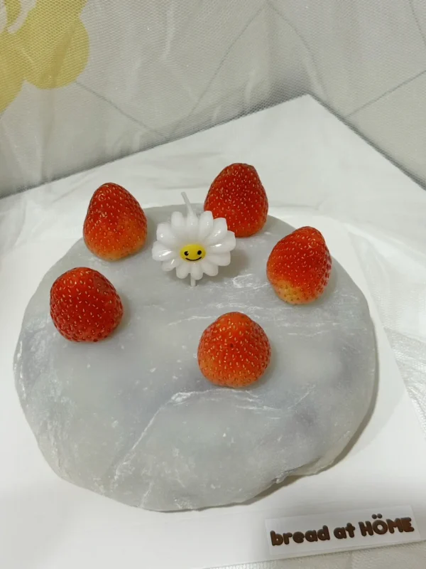 เค้กไดฟูกุสตรอว์เบอร์รี 1/2p