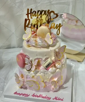 เค้กผีเสื้อ 2 ชั้น 1.5 ปอนด์