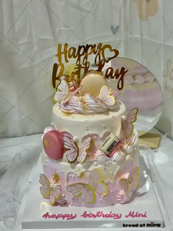 เค้กผีเสื้อวันเกิด 2 ชั้น