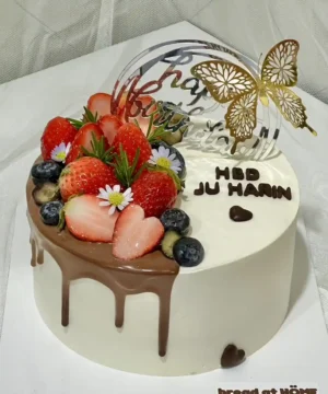 เค้กสตรอว์เบอร์รี่ 1 ปอนด์