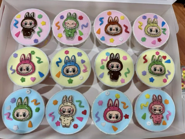 คัพเค้กวันเกิดลาบูบู้