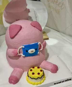 เค้กหมูวันเกิด 3 มิติ