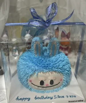 เค้กลาบูบู้สีฟ้า 1p