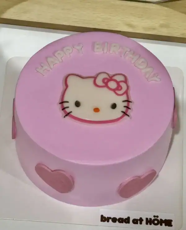 เค้กคิตตี้ครึ่งปอนด์