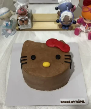 เค้กคิตตี้วันเกิดครึ่งปอนด์