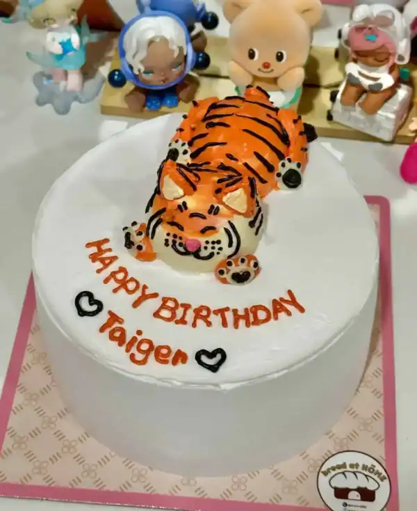 เค้กน้อนเสือ 1 ปอนด์