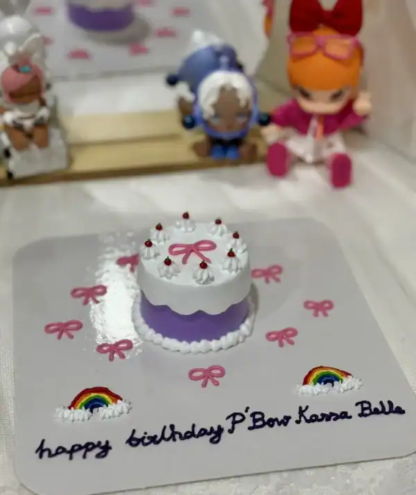 เค้กจิ๋ว