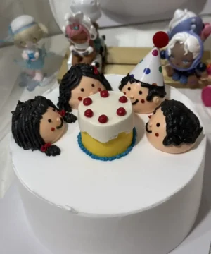 Customize Cake 1 Pound