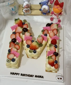 เค้กตัว M 3 ปอนด์