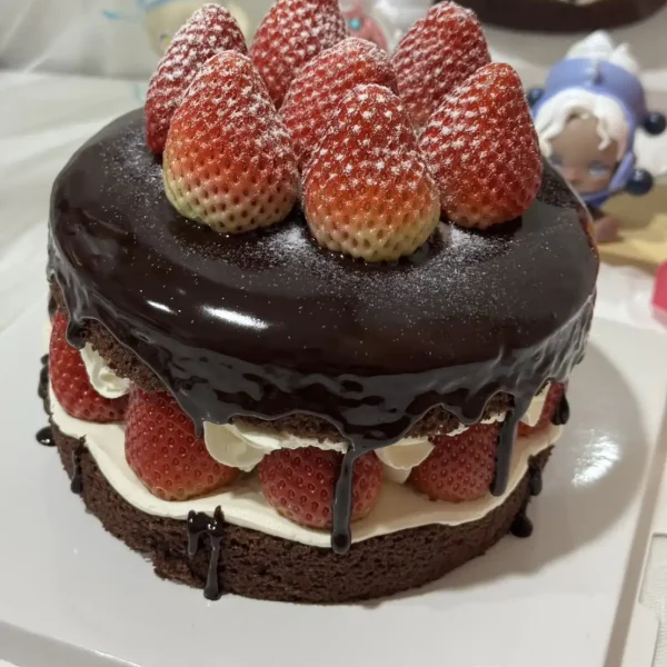 ช็อกโกแลตสตอเบอรี่ช็อตเค้ก 1p