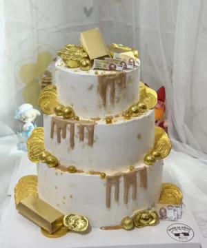 ทองคำกินได้ เค้กสร้างความหรูหรา จัดเต็มด้วยทองคำและธนบัตร งานฉลองที่เต็มไปด้วยความมั่งคั่งและหรูหรา freestyle cake decor งานเลี้ยงขอบคุณหรือโอกาสพิเศษสดใส.
