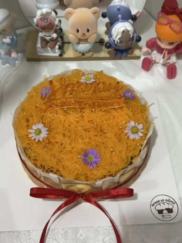 ชีสเค้กหน้าไหม้ฝอยทองวันเกิด 1 ปอนด์