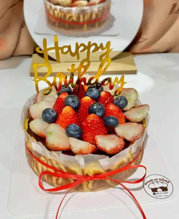 ชีสเค้กหน้าไหม้พรีเมียม สัมผัสความอร่อยละมุนลิ้น ละลายในปาก - Image 3