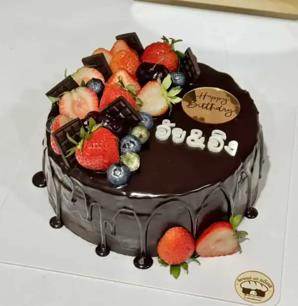 เค้กช็อกโกแลตกานาชพรีเมียม เข้มข้นละลายในปาก อร่อยเหนือระดับ - Image 4