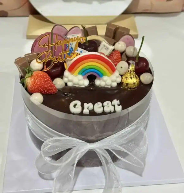 เค้กช็อกโกแลตหน้านิ่มพรีเมียม ละมุนละลายในปาก สุนทรียรสแห่งความสุขที่แท้จริง - Image 3
