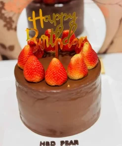 เค้กช็อกโกแลตกานาชสตรอว์เบอร์รี่ 1.5 ปอนด์