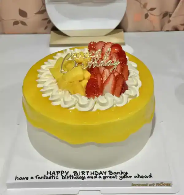 เค้กมะม่วงสตอเบอรี่ 3 ปอนด์