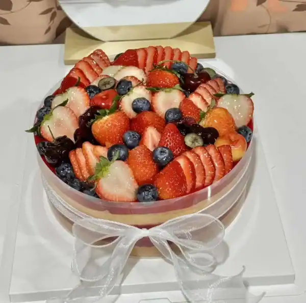 เค้กสตรอเบอรี่หน้านิ่มพรีเมียม เสน่ห์หวานละมุนที่ยากจะต้านทาน - Image 4