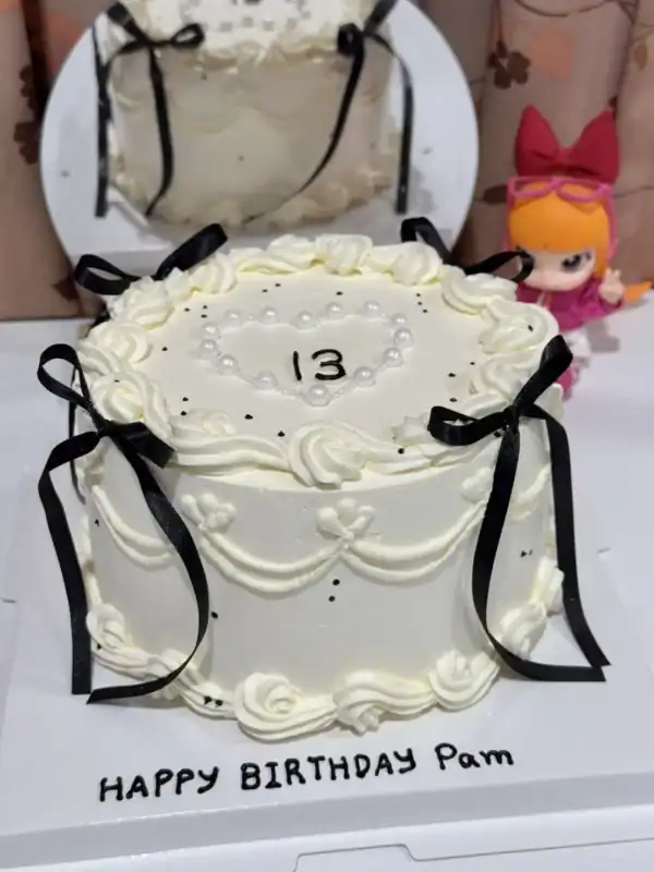 เค้กโบว์สไตส์เกาหลี 2 ปอนด์