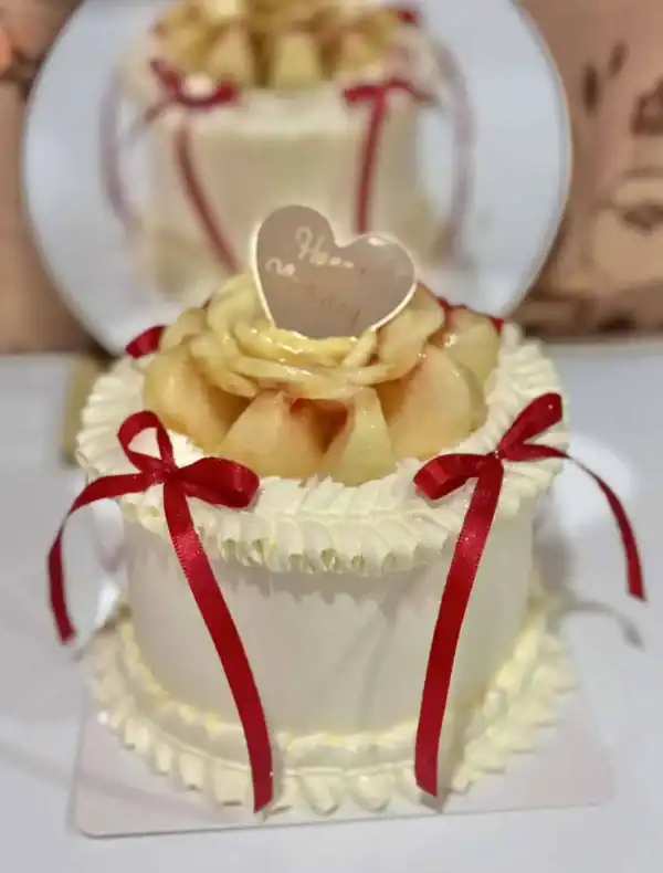 เค้กลูกพีชครีมสดครึ่งปอนด์