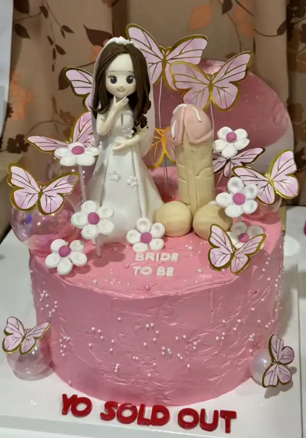 เค้กสละโสด HEN NIGHT CAKE