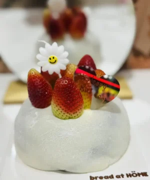 เค้กไดฟูกุถั่วแดงสตรอว์เบอร์รี่ครึ่งปอนด์