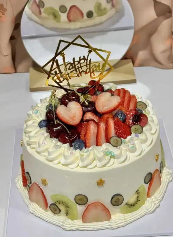เค้กผลไม้สดรวม ความหวานแสนอร่อยที่เต็มไปด้วยสีสันและรสชาติ - Image 7
