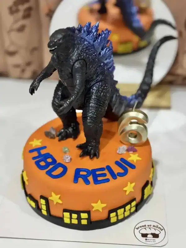 เค้กก็อตซิลล่า 1 ปอนด์