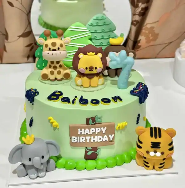 เทียนเค้กวันเกิดสัตว์น่ารัก สีสันสดใส สำหรับงานเลี้ยงฉลองในบ้าน Bread at HÖME.