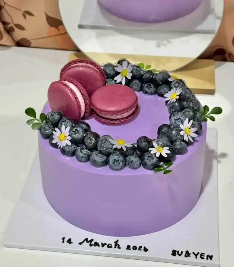 เค้กบลูเบอร์รี่หอมหวานอมเปรี้ยว สดชื่นทุกคำ อร่อยลงตัวสำหรับทุกโอกาส - Image 3